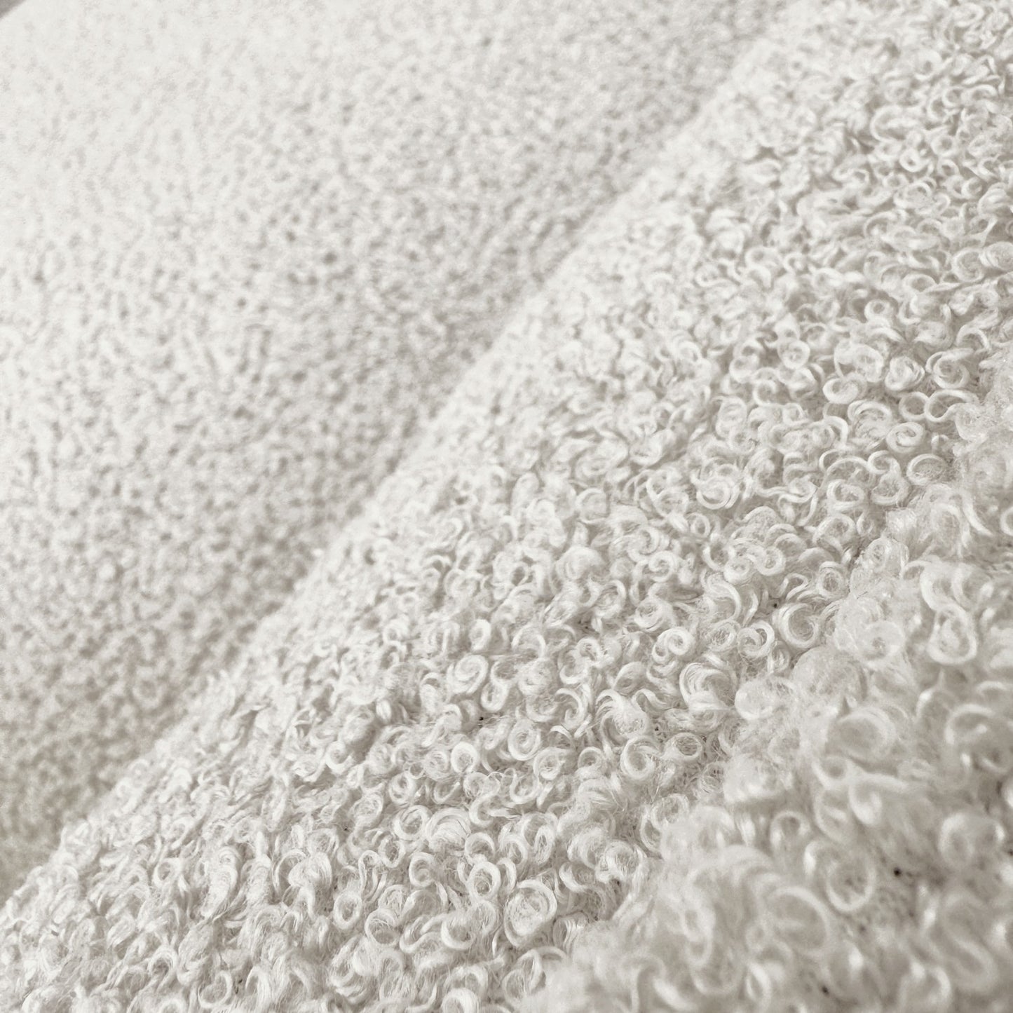 LEO - Anti-Stress Hundebett aus Bouclé PREMIUM-LINE